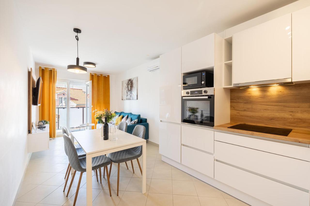 Cosy Apartment Terrano -Free Private Parking Split Bagian luar foto