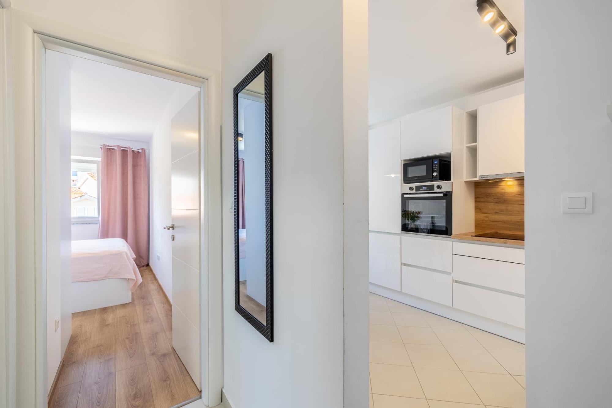 Cosy Apartment Terrano -Free Private Parking Split Bagian luar foto